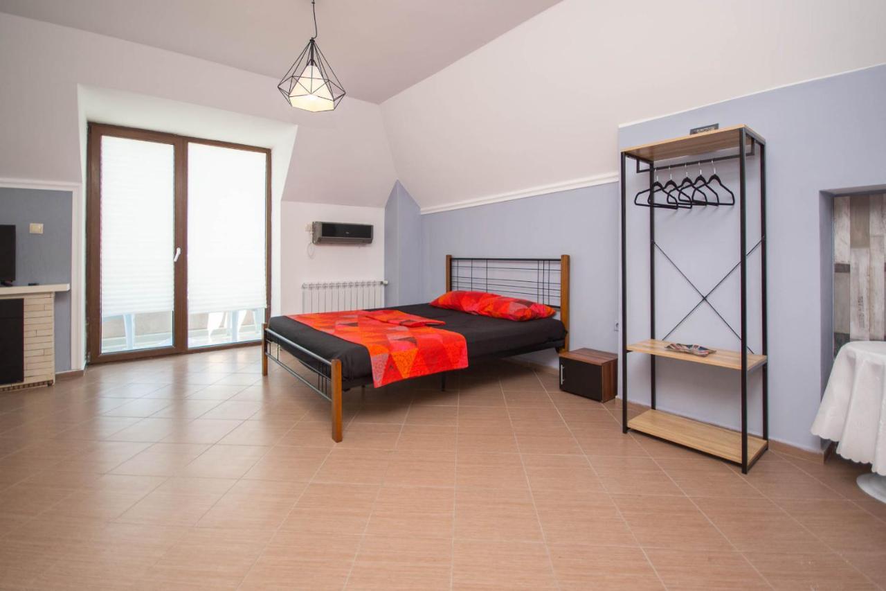 Hotel Czech Rhapsody Nesebar Buitenkant foto