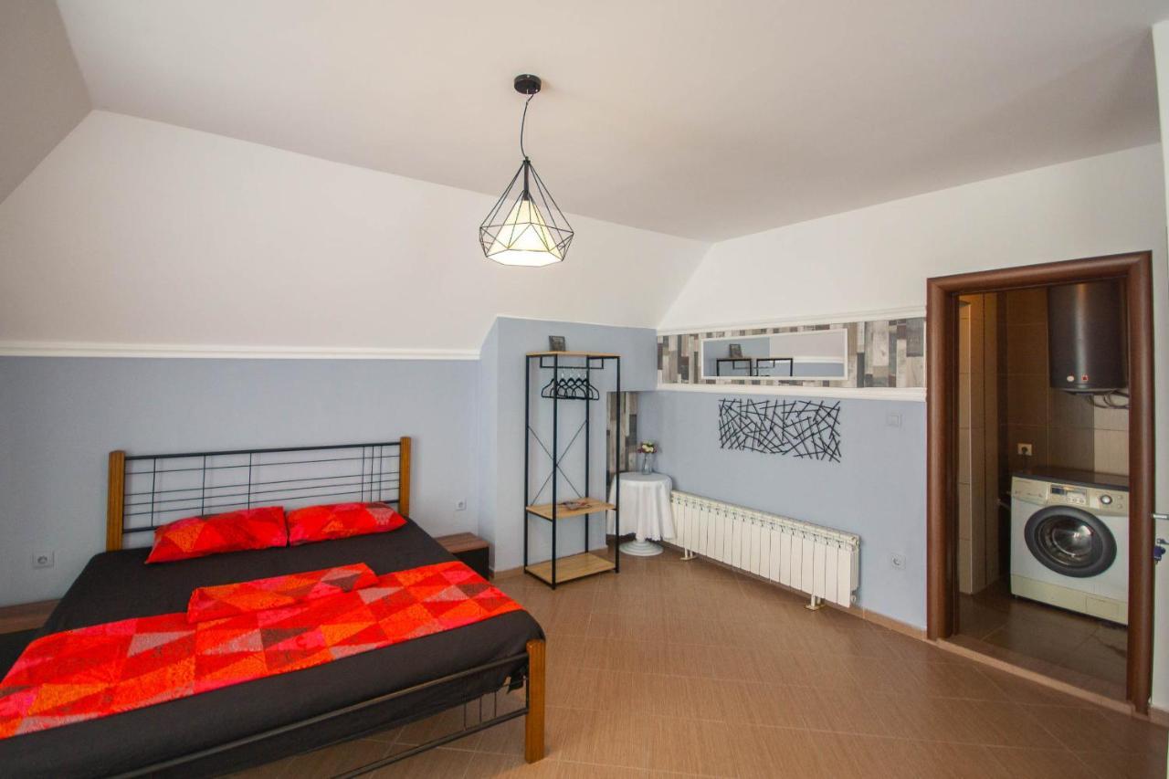 Hotel Czech Rhapsody Nesebar Buitenkant foto
